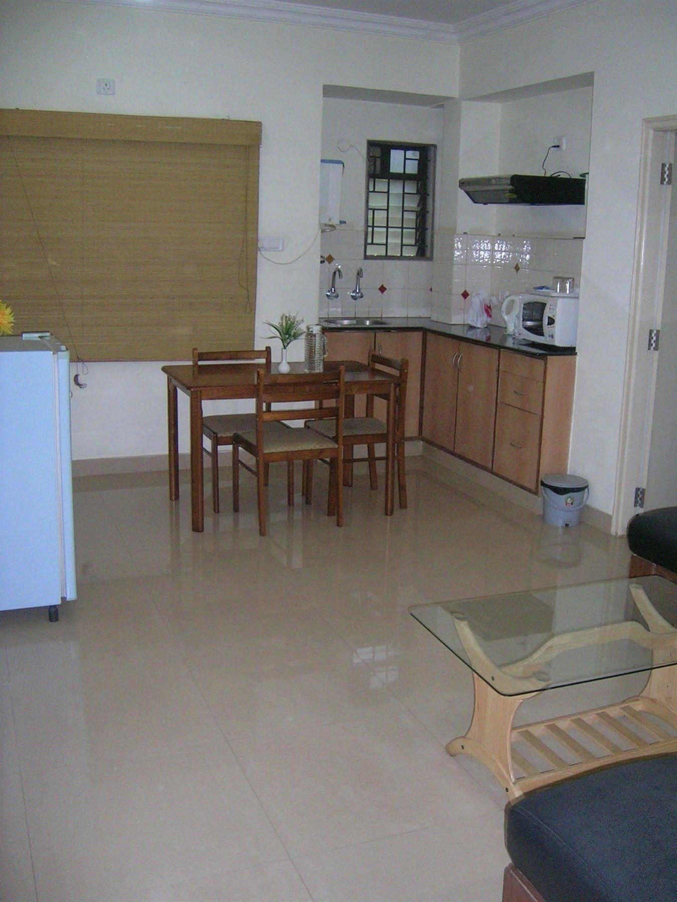 Hotel Oyo 5934 Lokaz Bangalore Exterior foto